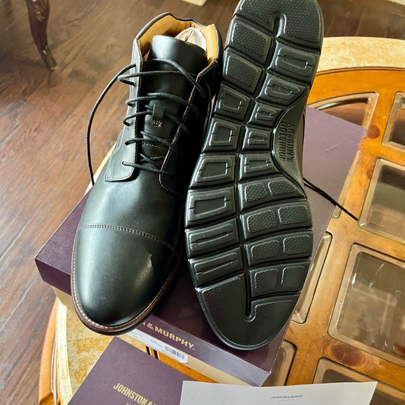 Johnston&Murphy. Sz.13
Waterproof/Leather. Cap Toe Boots
💲9️⃣0️⃣ PrivateSale - Picture 3 of 4